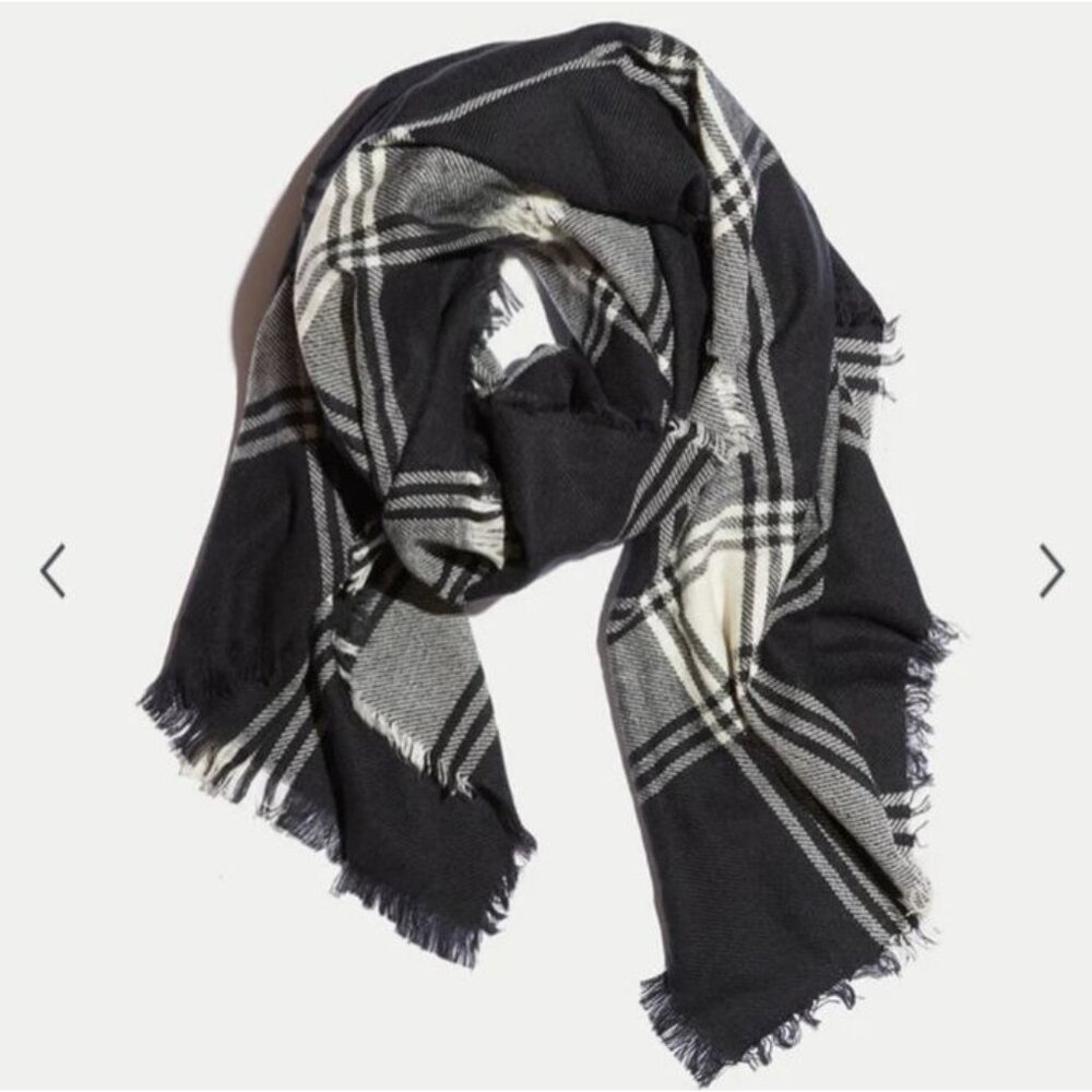 Marine Layer windowpane womens square scarf black/white sz 57x57 approximate‎